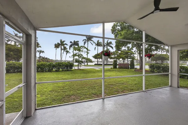 $649,000 | 1599 Oak Berry Circle, Wellington, FL 33414