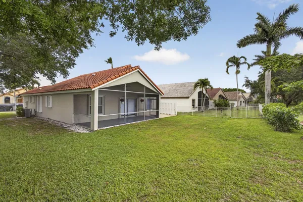 $649,000 | 1599 Oak Berry Circle, Wellington, FL 33414