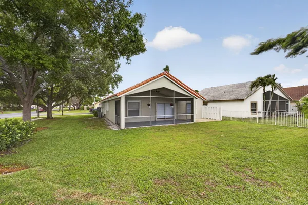 $649,000 | 1599 Oak Berry Circle, Wellington, FL 33414
