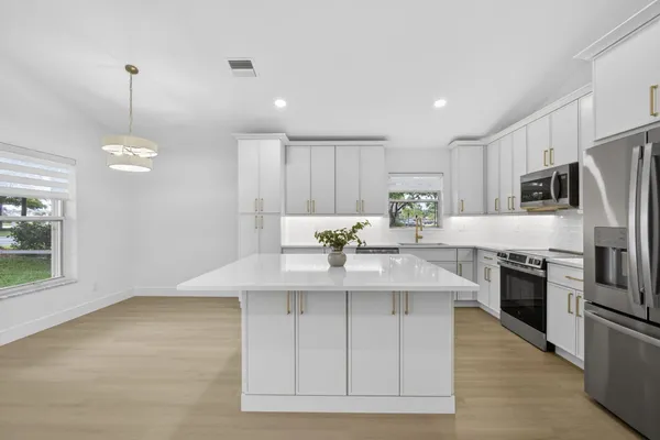 $649,000 | 1599 Oak Berry Circle, Wellington, FL 33414