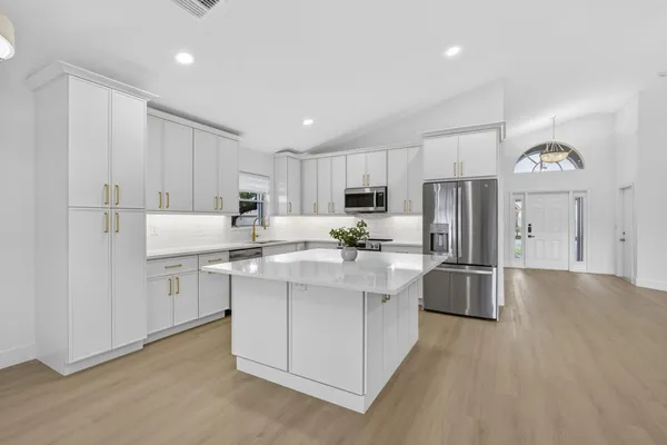 $649,000 | 1599 Oak Berry Circle, Wellington, FL 33414