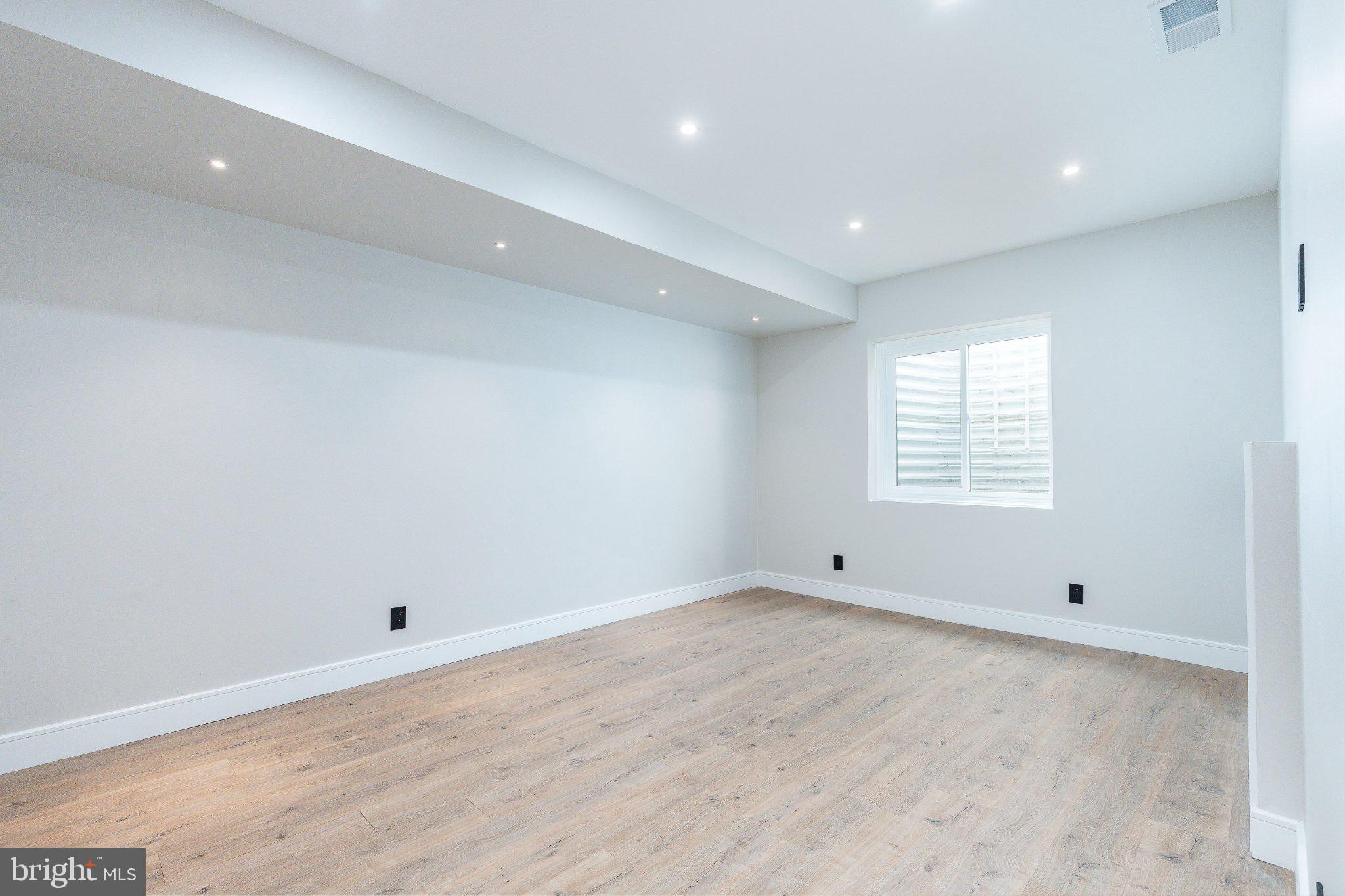 9739 Krewstown Road Philadelphia, PA 19115 - Photo 33 of 84 Bright and airy open space awaits.