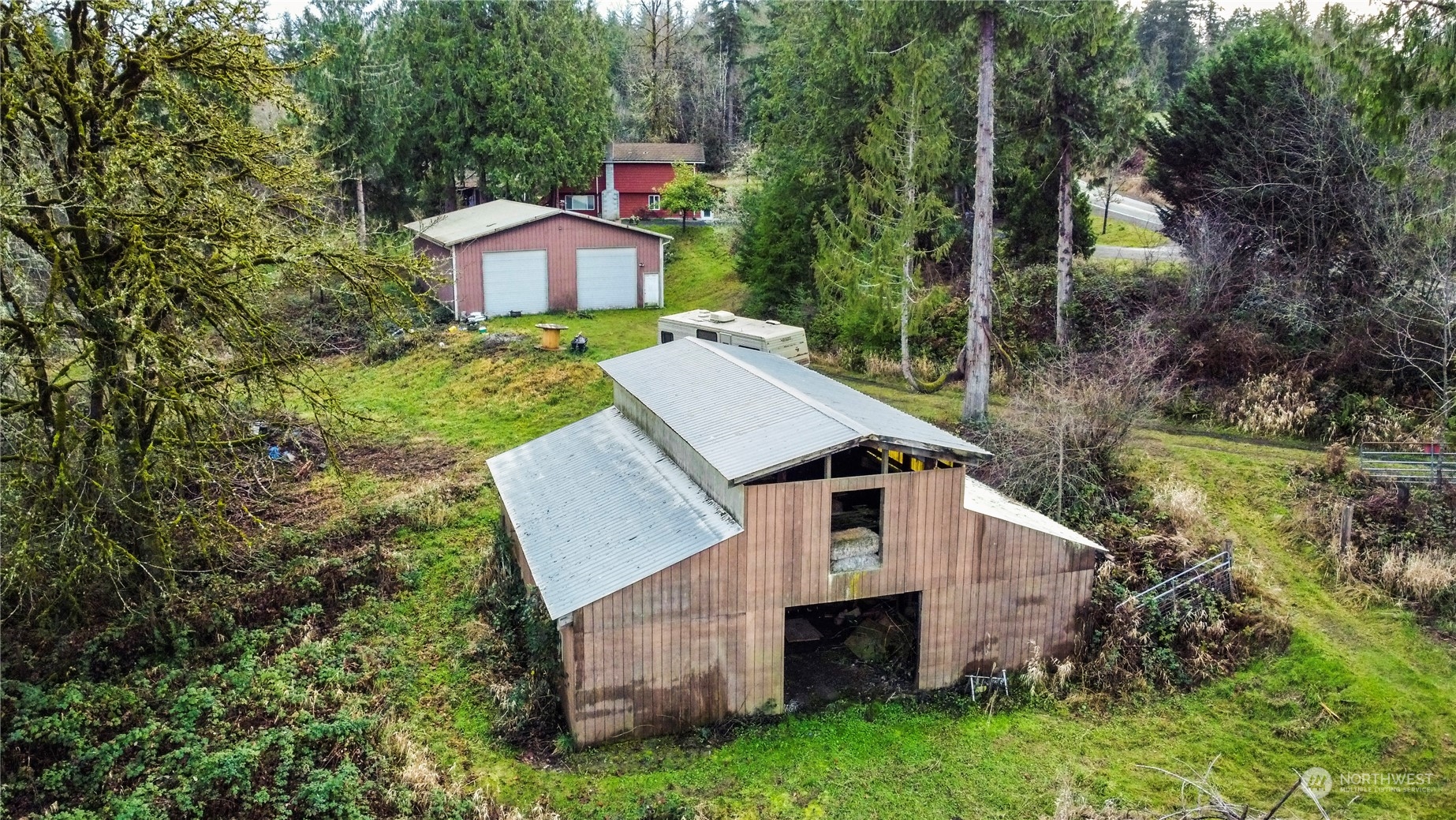 2712 Seminary Hill Road Centralia, WA 98531 - Photo 4 of 40 front view of a house with a yard