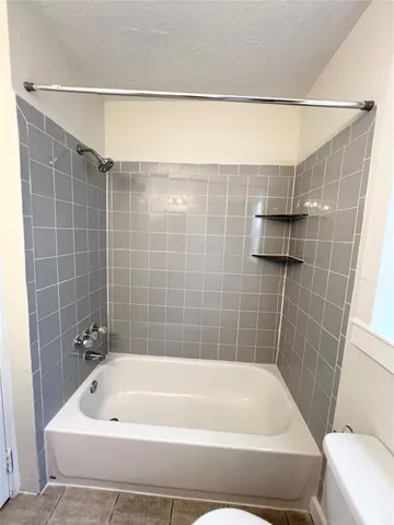 $1,075 | 101 West 12th Street, Unit UP, Houston, TX 77008