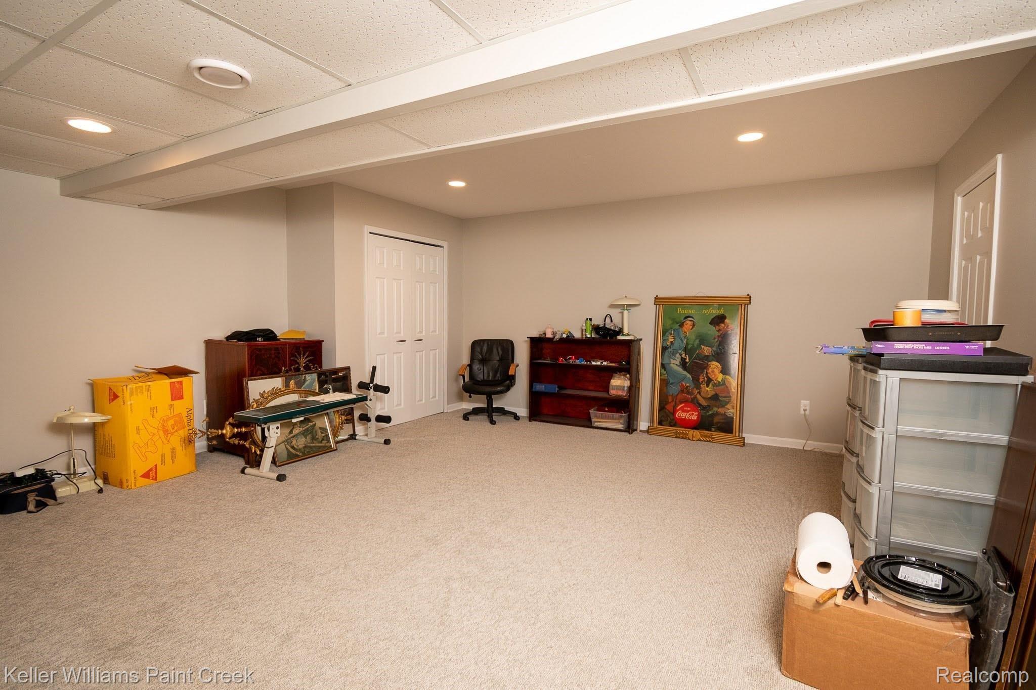 5225 Darby Circle Rochester, MI 48306 - Photo 28 of 39 Huge extra bedroom in basement!
