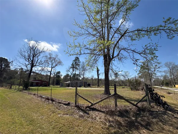 $130,000 | 1821 East Beverly Drive, Shepherd, TX 77371