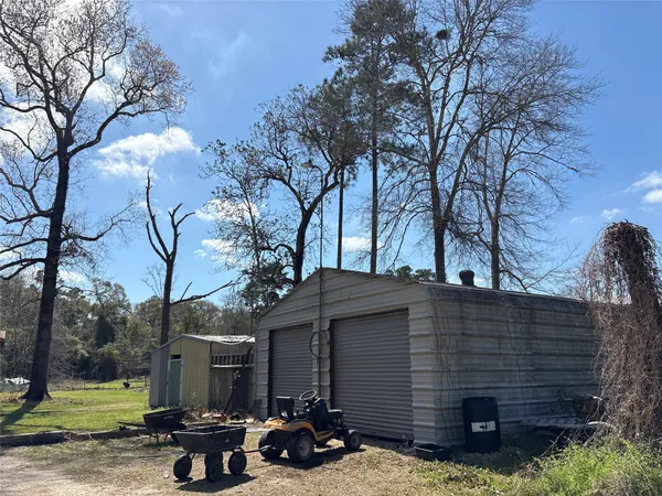 $130,000 | 1821 East Beverly Drive, Shepherd, TX 77371