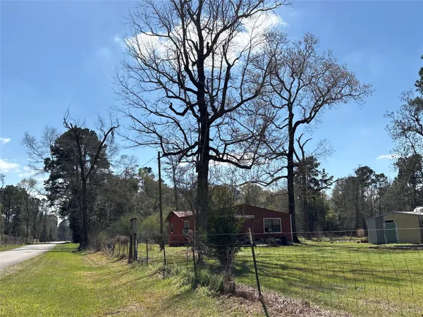 $130,000 | 1821 East Beverly Drive, Shepherd, TX 77371