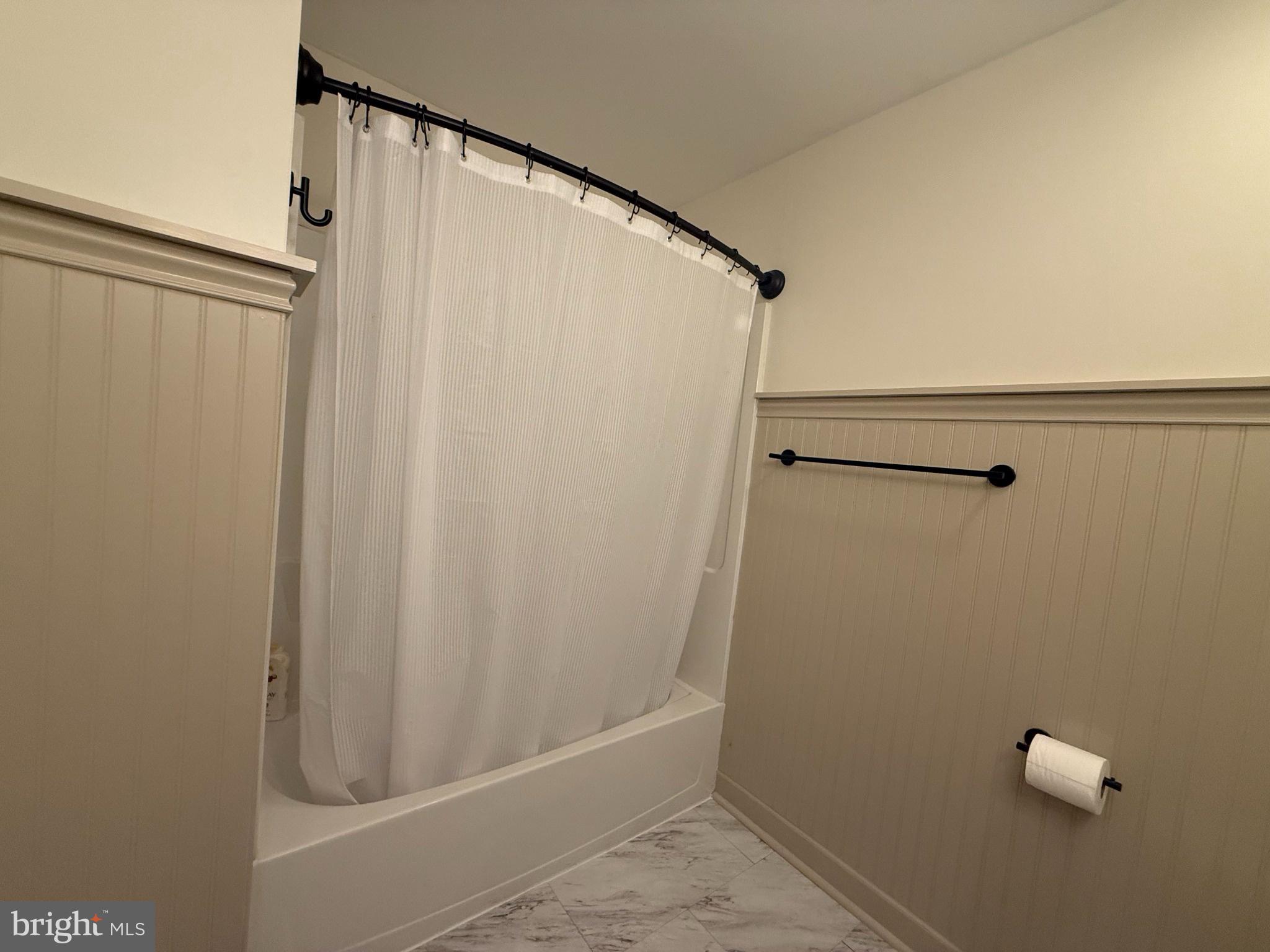 736 Hillmeade Road Edgewater, MD 21037 - Photo 26 of 34 Charming bathroom with modern touches.