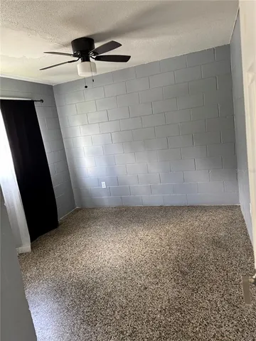 a picture of a black and white photo