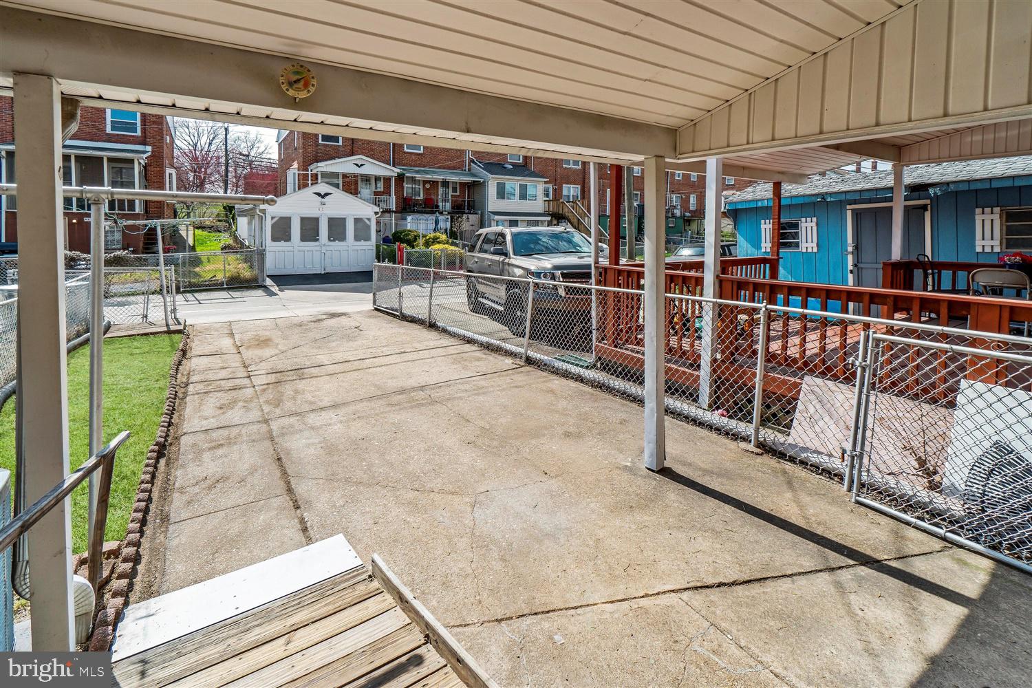 425 Torner Road Baltimore, MD 21221 - Photo 5 of 30