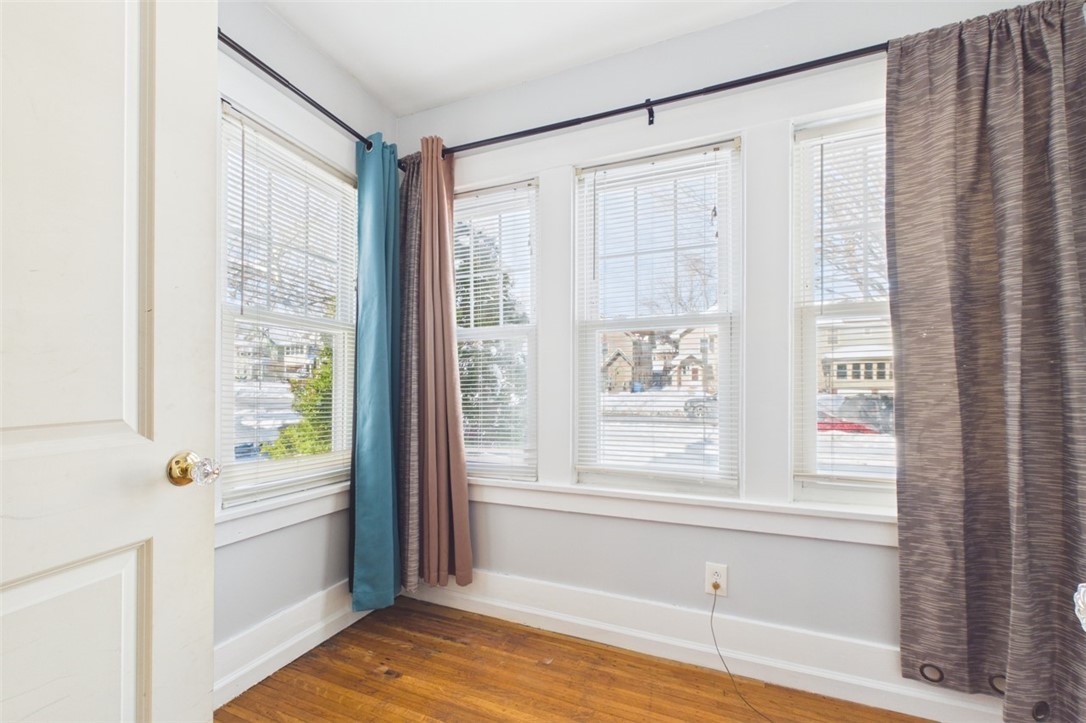 115-117 Genesee Park Boulevard Rochester, NY 14611 - Photo 34 of 50 2 bed unit den/study