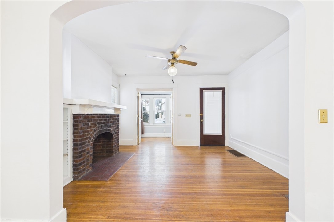 115-117 Genesee Park Boulevard Rochester, NY 14611 - Photo 37 of 50 2 bed unit living room