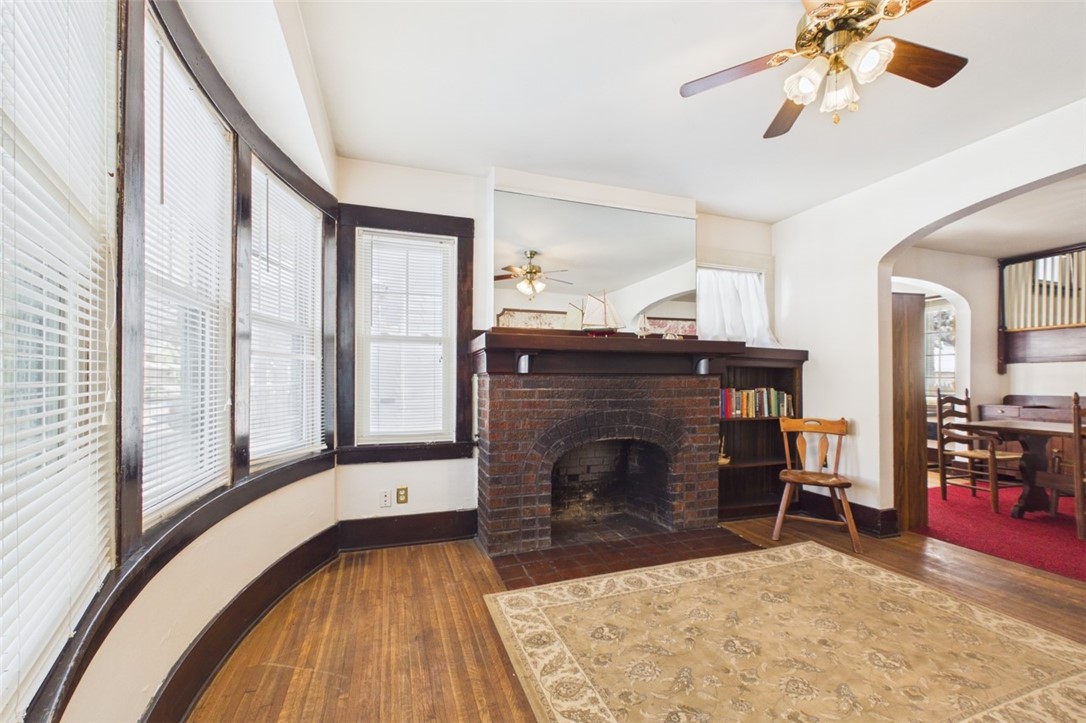 115-117 Genesee Park Boulevard Rochester, NY 14611 - Photo 7 of 50 3 bedroom unit living room