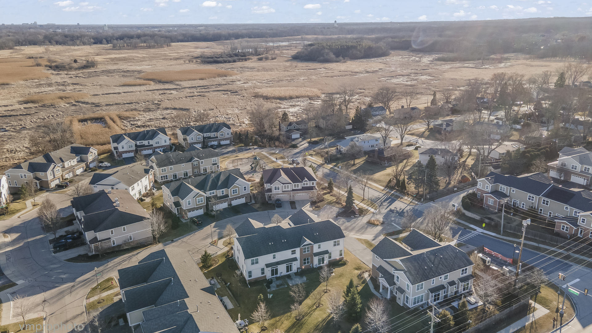 28 East Moseley Road Palatine, IL 60074 - Photo 23 of 25 an aerial view of residential houses with outdoor space