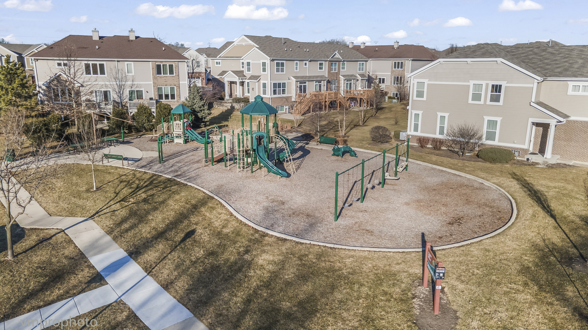 28 East Moseley Road Palatine, IL 60074 - Photo 24 of 25 an aerial view of a house with outdoor space