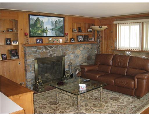 2525 Harkney Hill Road Coventry, RI 02816 - Photo 11 of 12 Den/Family/Great Room.