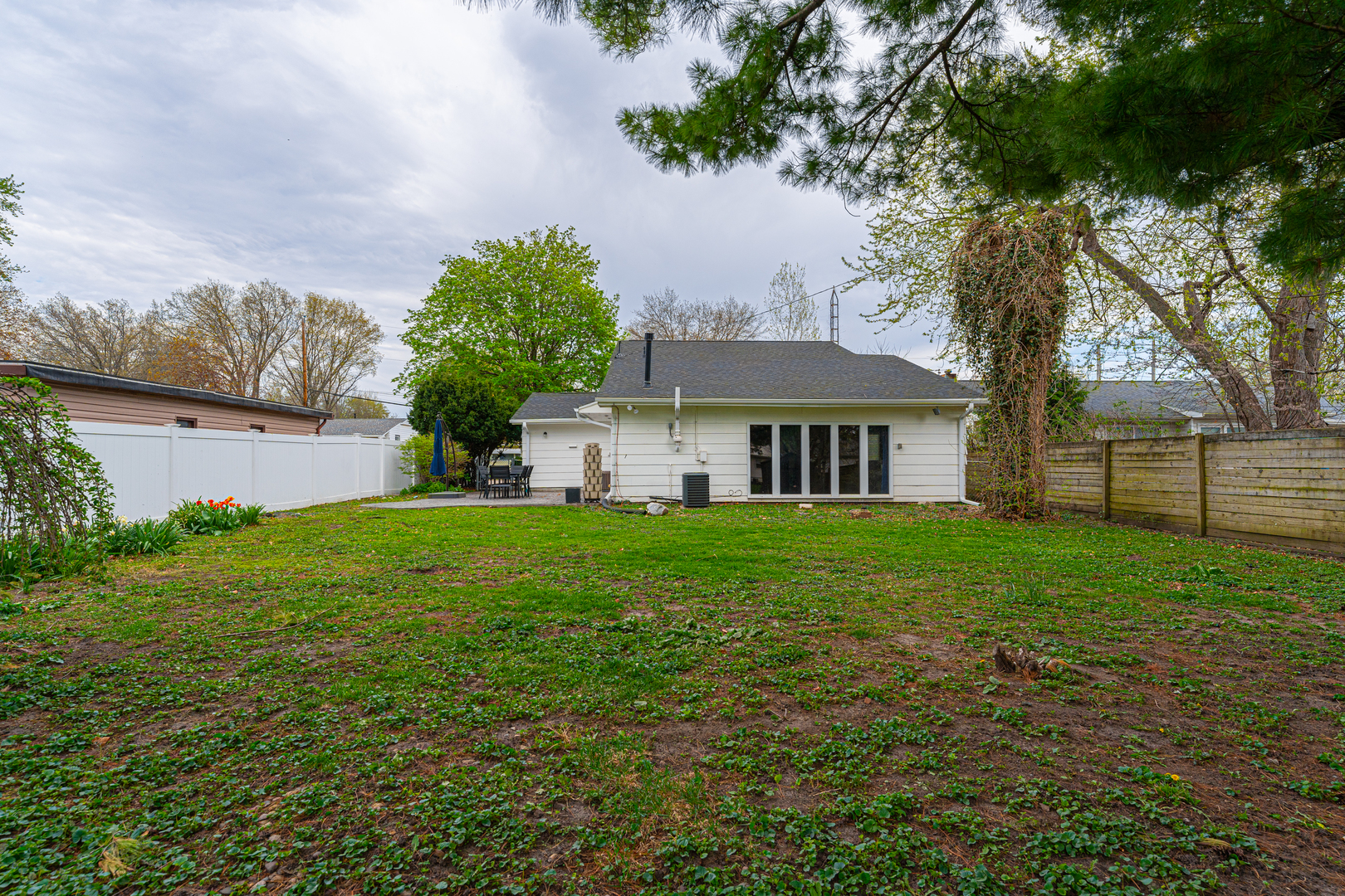 805 South Grove Street Normal, IL 61761 - Photo 32 of 32 a front view of house with yard and green space