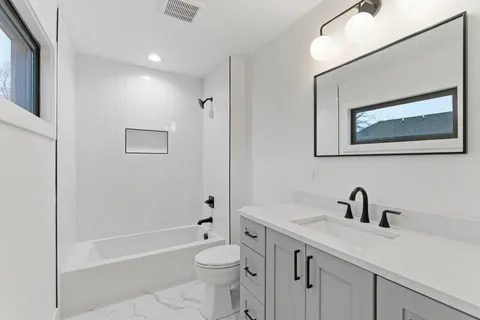 $1,950,000 | 206 Cherokee Road, Nashville, TN 37205