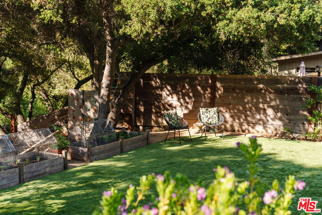 20906 Fontaine Road Topanga, CA 90290 - Photo 24 of 73