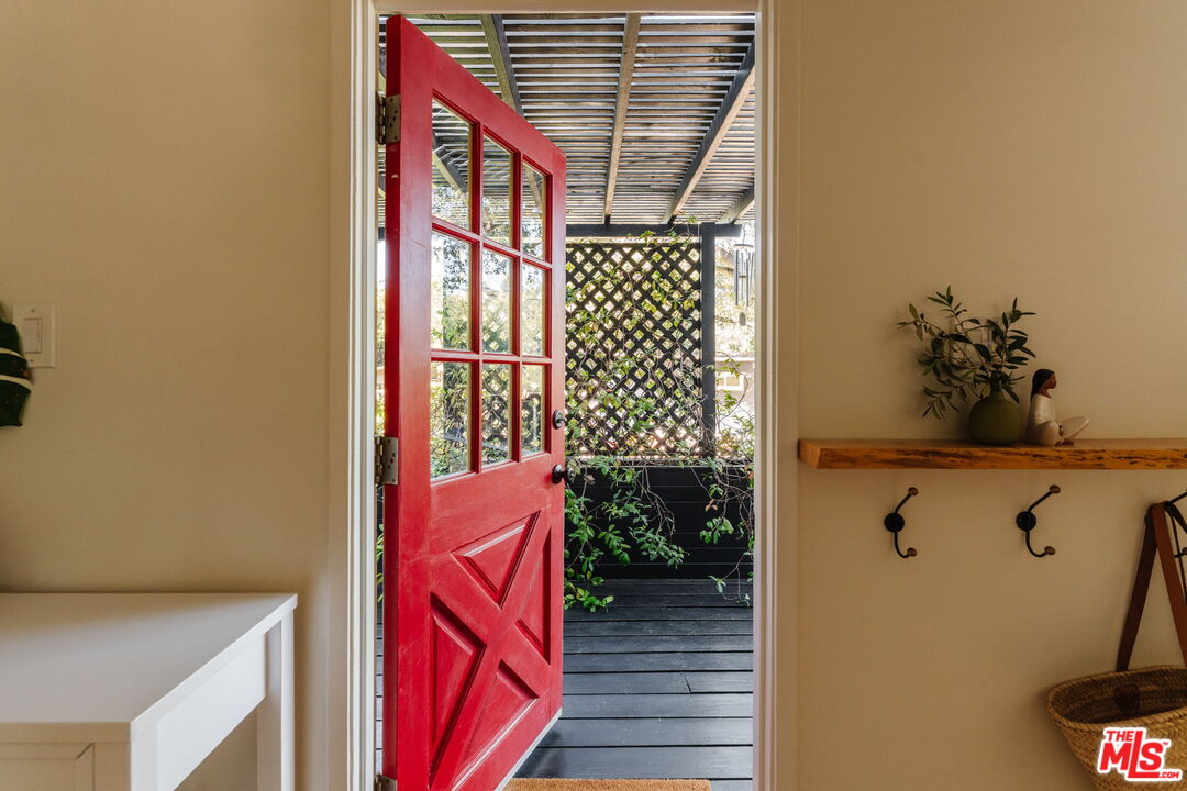 20906 Fontaine Road Topanga, CA 90290 - Photo 45 of 73