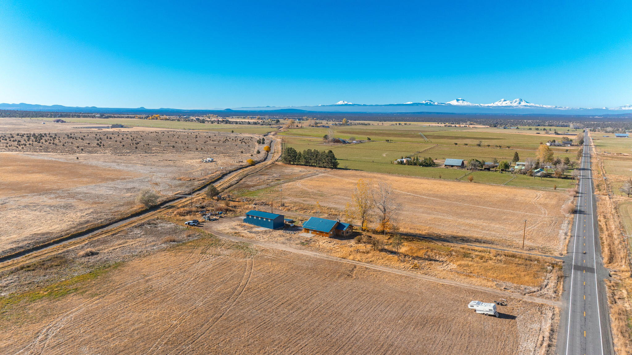 13902 Southwest Riggs Road Powell Butte, OR 97753 - Photo 3 of 69 5-web-or-mls-Riley Visuals-5