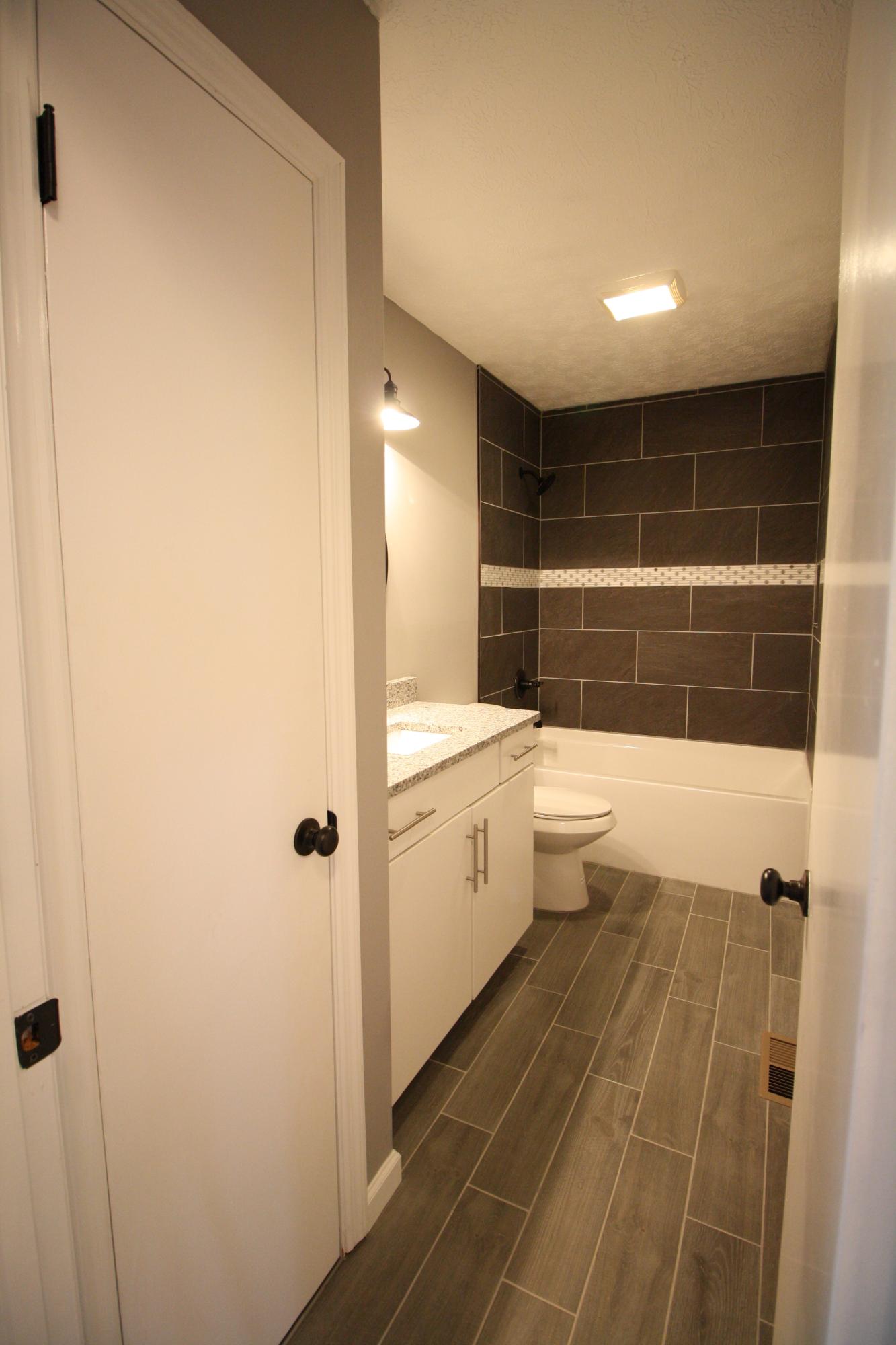1602 Wilson Road Knoxville, TN 37912 - Photo 20 of 26 IMG_6863