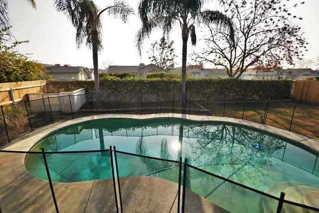 $470,000 | 845 Redwood Circle, Hanford, CA 93230