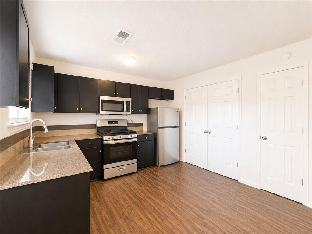 2490 Rambling Way Lithonia, GA 30058 - Photo 15 of 47 Gallery Image 15