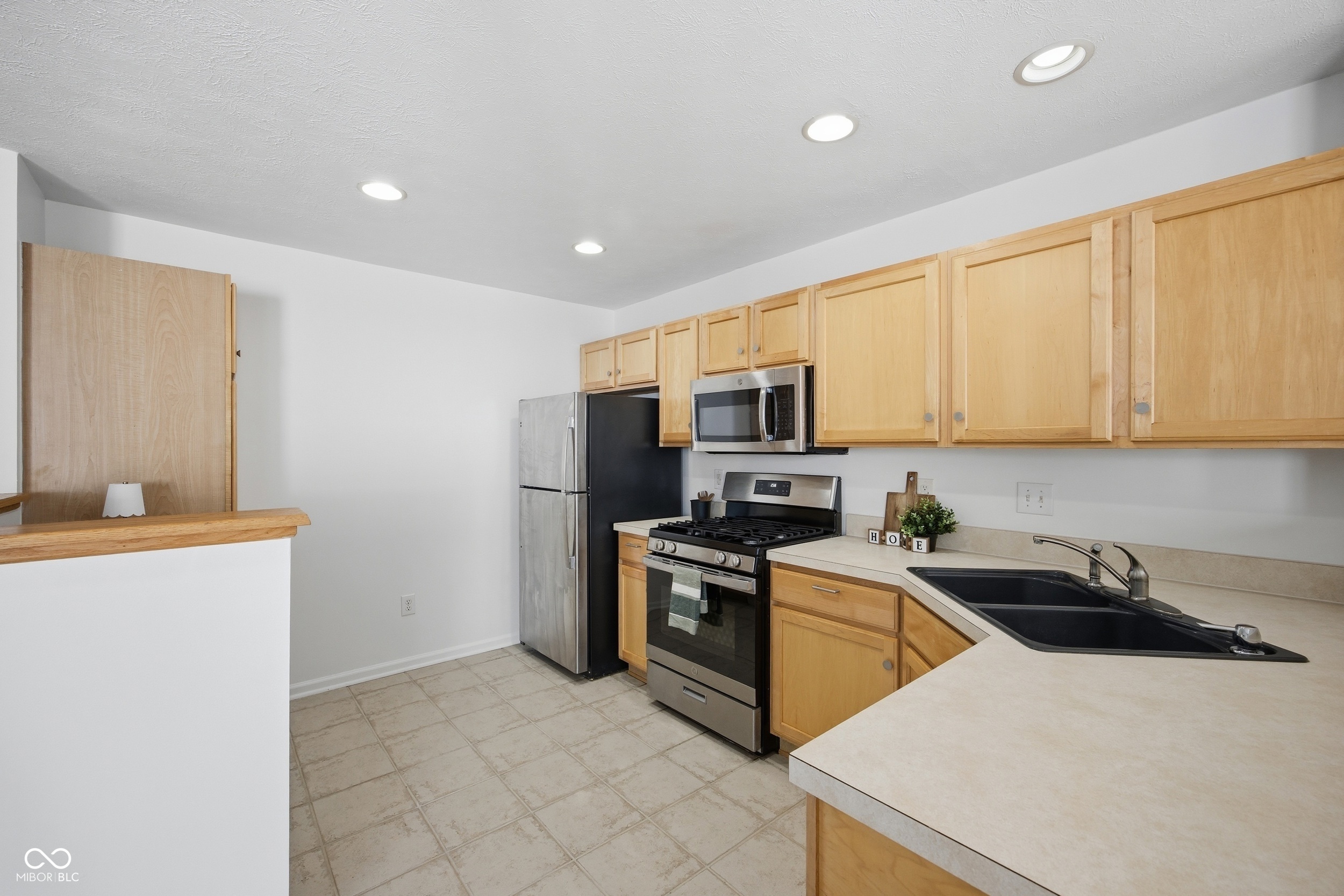 12706 Brewton Street Fishers, IN 46038 - Photo 12 of 44