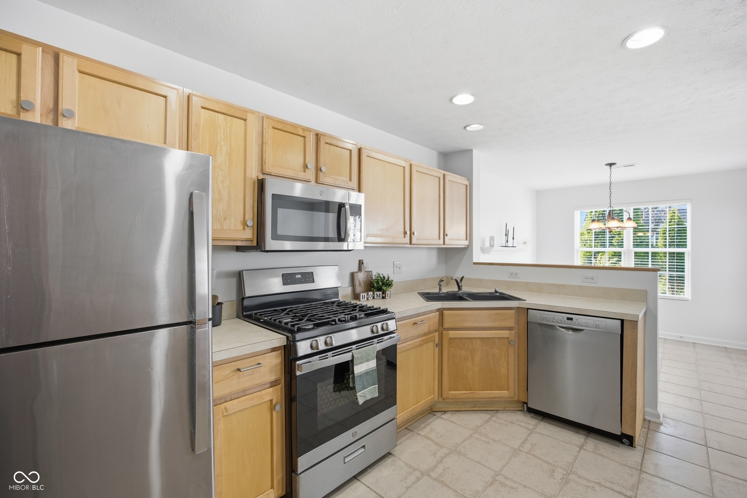 12706 Brewton Street Fishers, IN 46038 - Photo 15 of 44
