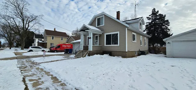 $199,900 | 108 Pierce Street, Randolph, WI 53956