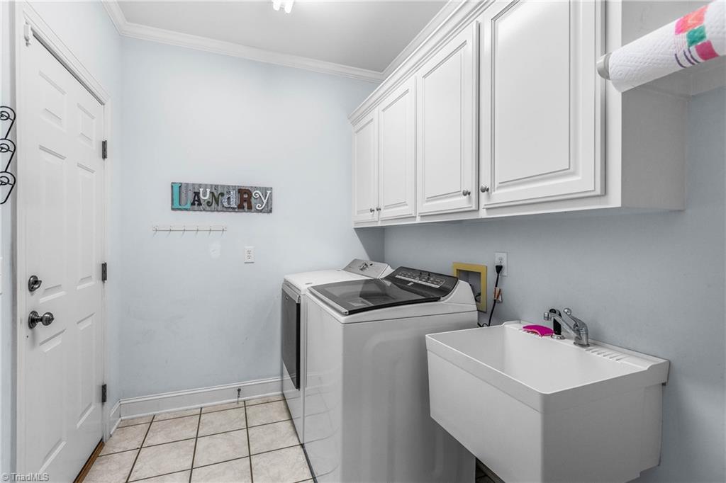 8300 Trottington Road Stokesdale, NC 27357 - Photo 26 of 48 Laundry Main Level