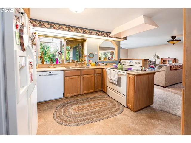 $475,000 | 204 Carthage Avenue, Eugene, OR 97404