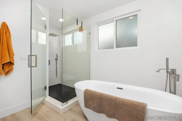 $2,495,000 | 1904 Pariva Drive, Cardiff-by-the-Sea, CA 92007