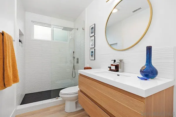 $2,495,000 | 1904 Pariva Drive, Cardiff-by-the-Sea, CA 92007