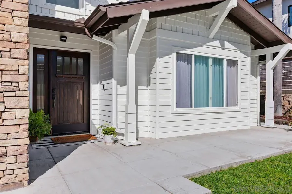 $2,495,000 | 1904 Pariva Drive, Cardiff-by-the-Sea, CA 92007