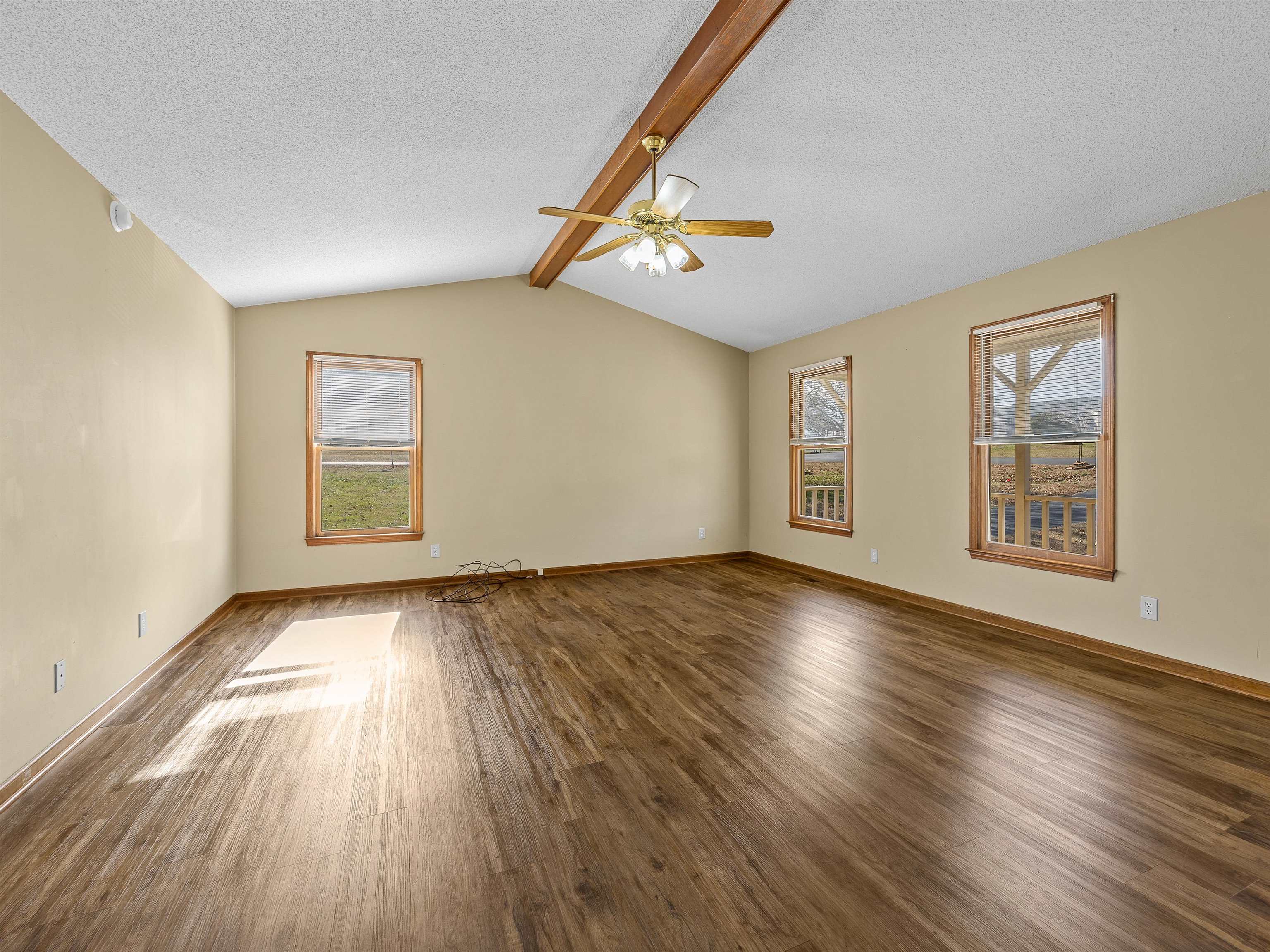 202 Adams Court Inman, SC 29349 - Photo 6 of 35