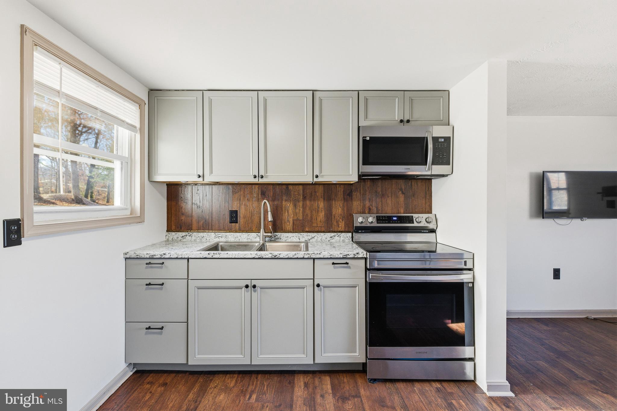 1553 Redman Store Road Luray, VA 22835 - Photo 13 of 69