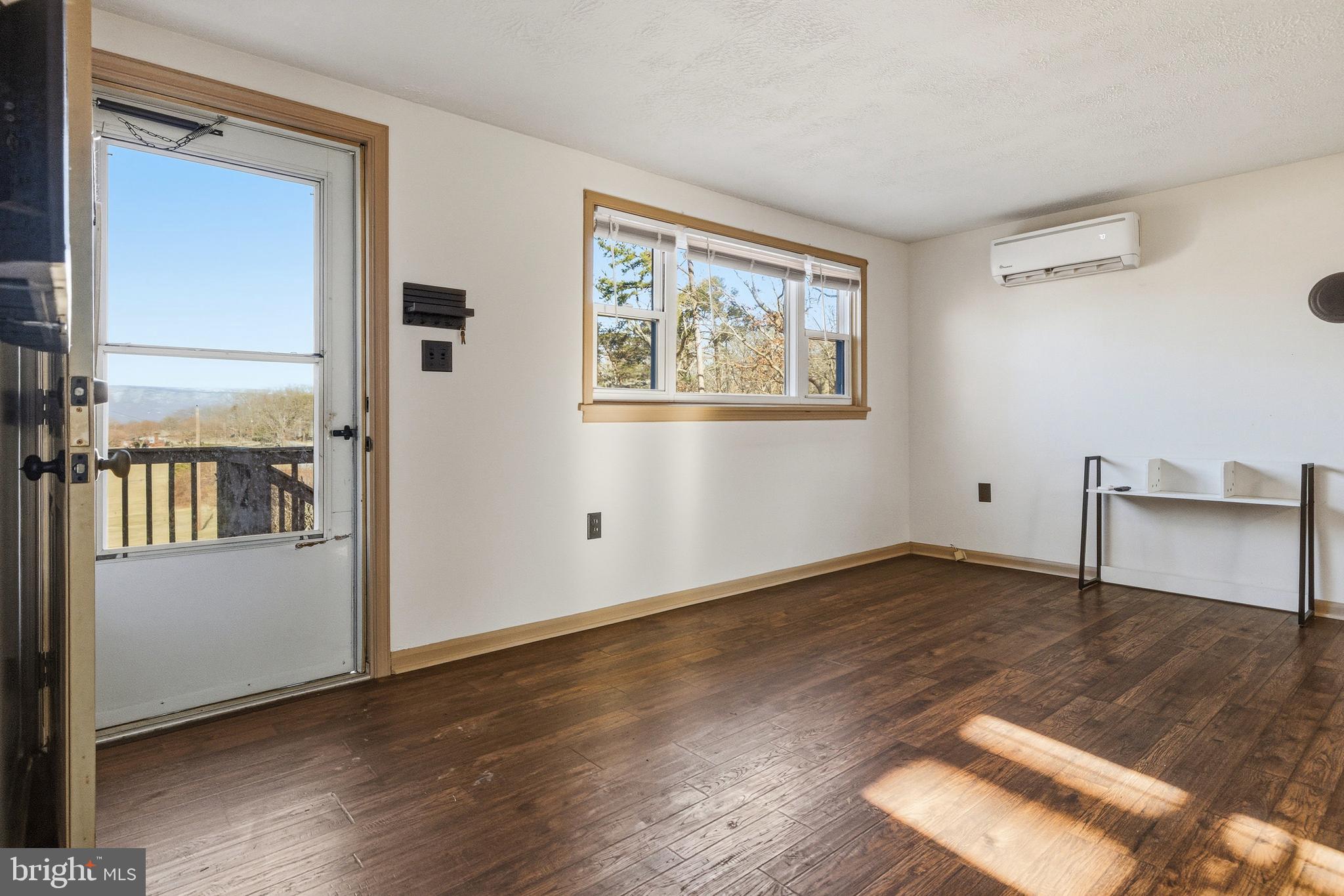 1553 Redman Store Road Luray, VA 22835 - Photo 6 of 69