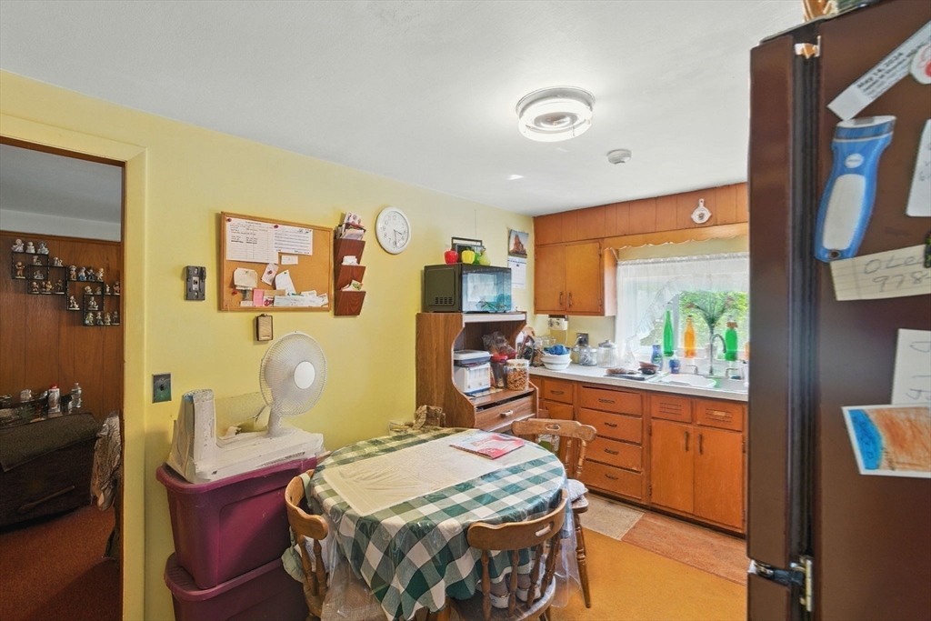 25 Union Street Leominster, MA 01453 - Photo 28 of 35