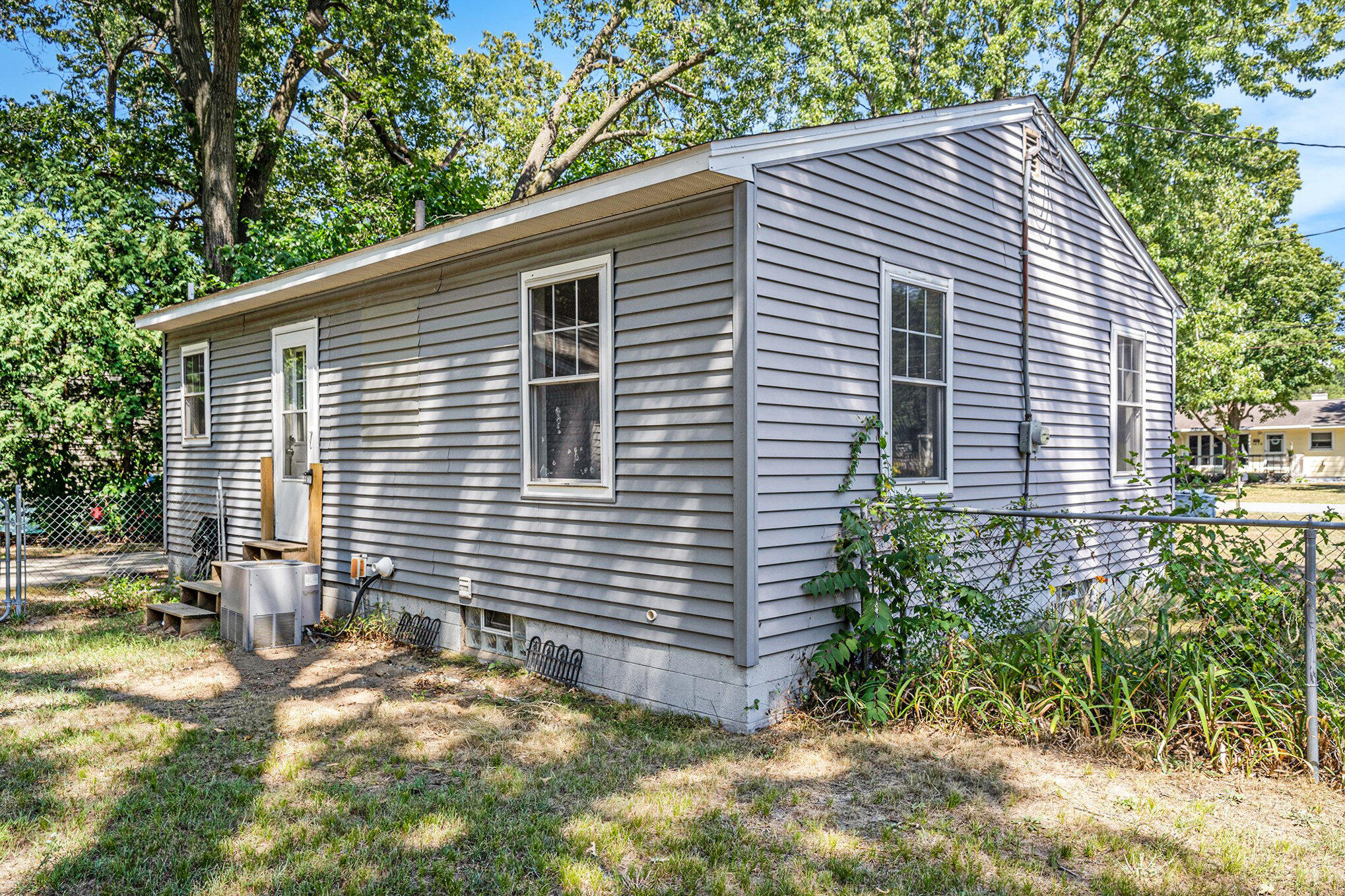 1465 Poulson Road Muskegon, MI 49445 - Photo 5 of 15 014_dsc02524_691