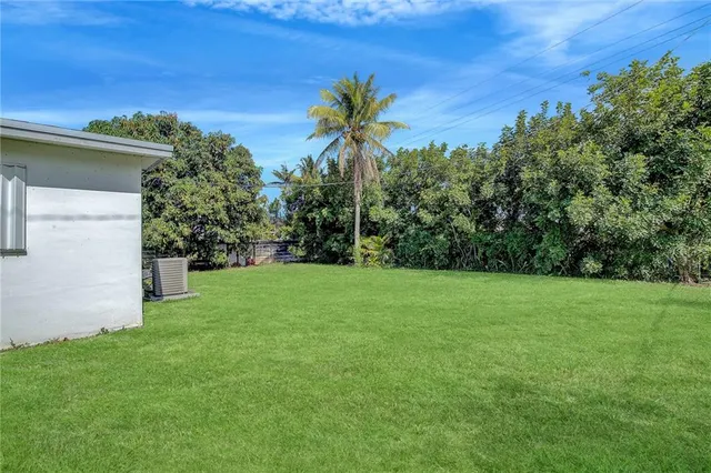 $4,200 | 3322 McKinley Street, Hollywood, FL 33021