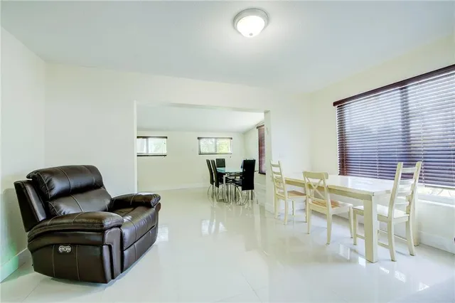 $4,200 | 3322 McKinley Street, Hollywood, FL 33021