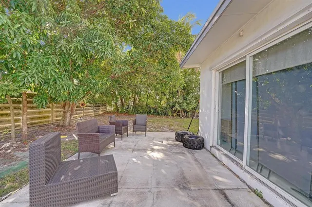 $4,000 | 3322 McKinley Street, Hollywood, FL 33021