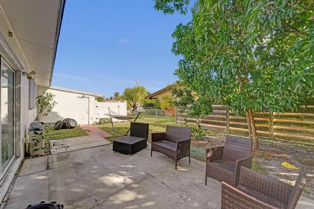 $4,000 | 3322 McKinley Street, Hollywood, FL 33021