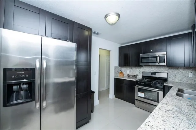 $4,200 | 3322 McKinley Street, Hollywood, FL 33021