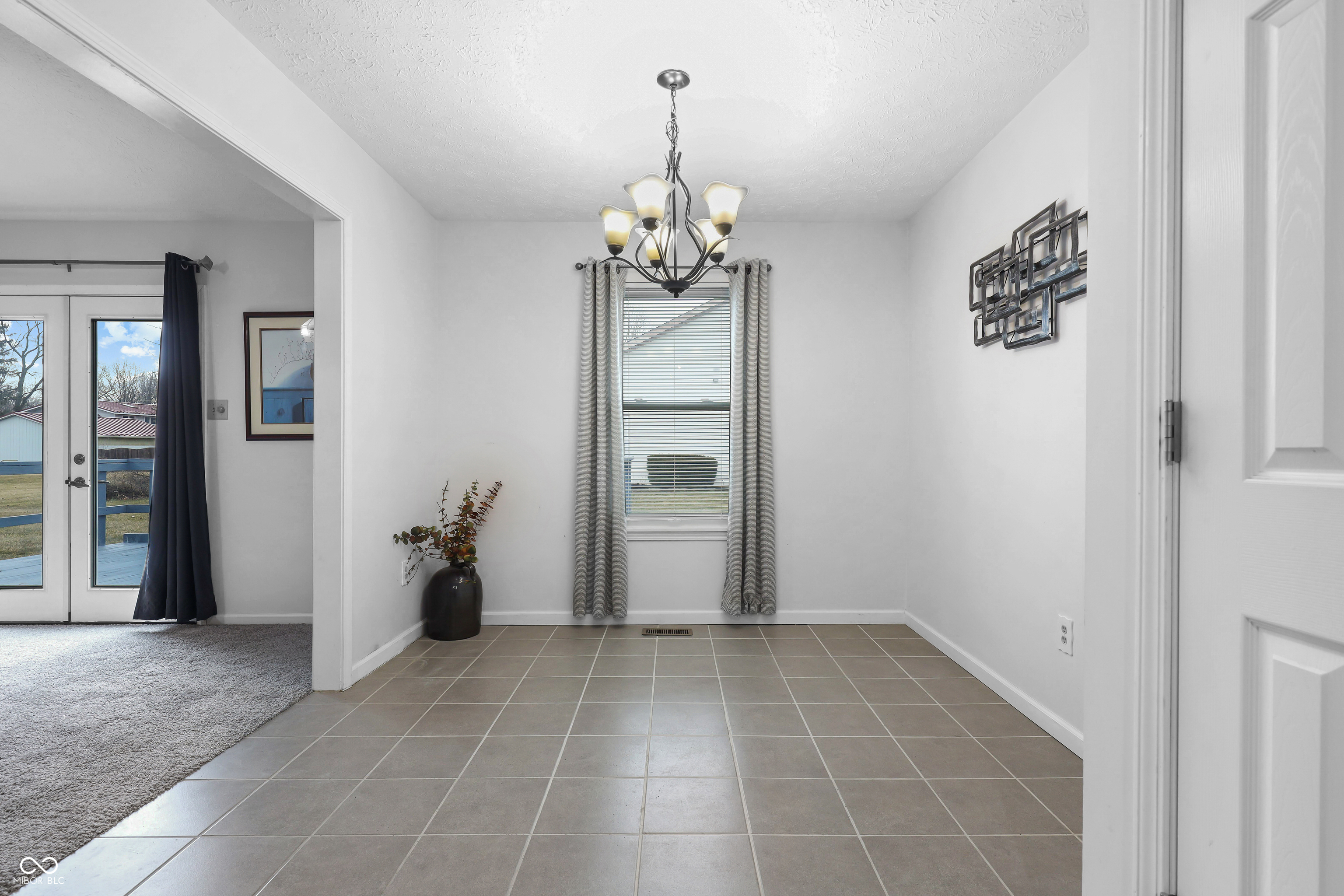 7463 Pebblebrook E Drive Indianapolis, IN 46236 - Photo 7 of 24