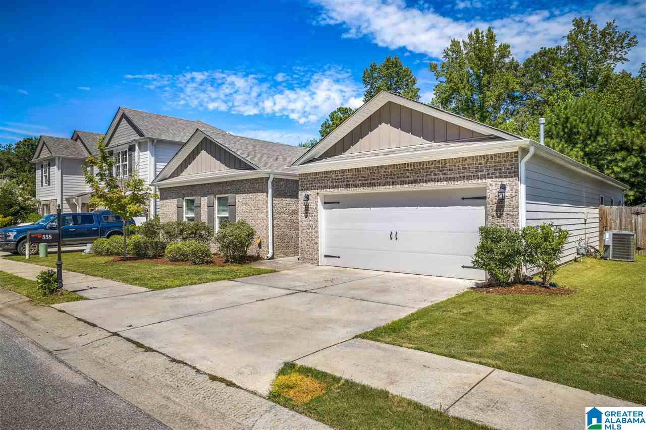 558 Chelsea Station Circle Chelsea, AL 35043 - Photo 2 of 32