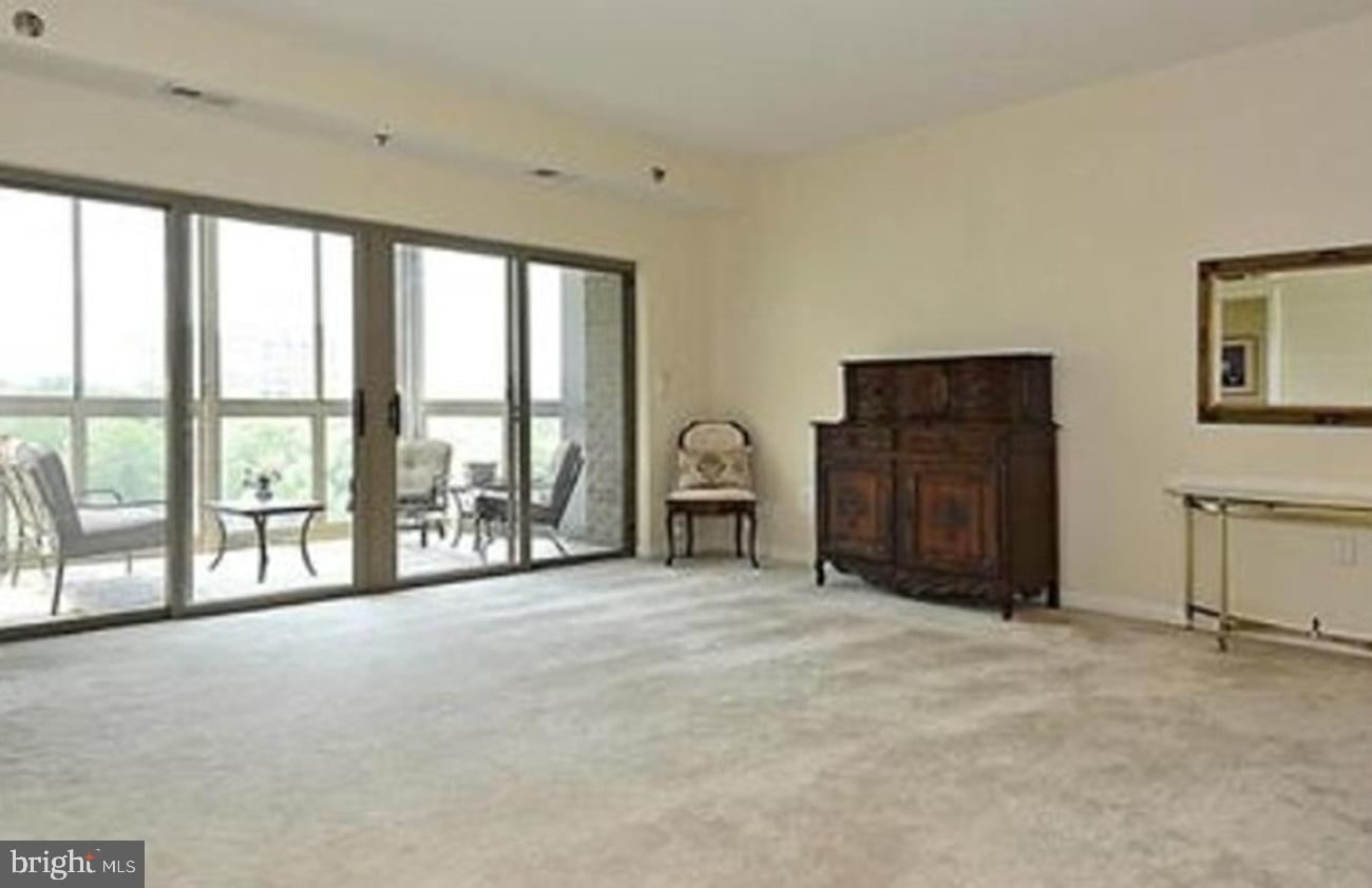 3005 South Leisure World Boulevard, Unit 514 Silver Spring, MD 20906 - Photo 4 of 16 Living Room
